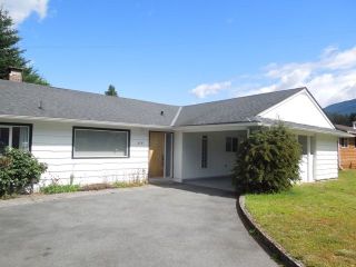 Photo 2: 2131 PARKWAY Road in Squamish: Garibaldi Estates House for sale in "GARIBALDI ESTATES" : MLS®# R2217081