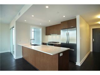 Photo 2: # 3305 1372 SEYMOUR ST in Vancouver: Downtown VW Condo for sale in "THE MARK" (Vancouver West)  : MLS®# V1042380