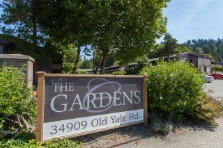 Photo 1: 1220 34909 OLD YALE Road in Abbotsford: Abbotsford East Townhouse for sale in "The Gardens" : MLS®# R2463400