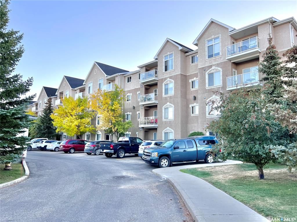 Main Photo: 101 235 Herold Terrace in Saskatoon: Lakewood S.C. Residential for sale : MLS®# SK909536