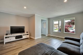 Photo 5: 6155 194 Street in Surrey: Cloverdale BC House for sale (Cloverdale)  : MLS®# R2687381