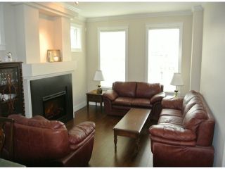 Photo 9: 21139 80TH Avenue in Langley: Willoughby Heights Townhouse for sale in "YORKVILLE" : MLS®# F1401445