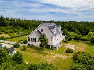 Photo 3: 570 Highway 330 in North East Point: 407-Shelburne County Residential for sale (South Shore)  : MLS®# 202218860