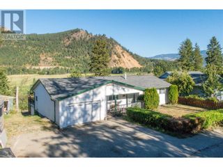 Photo 2: 2755 Balsam Lane in Lumby: House for sale : MLS®# 10304196