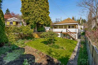 Photo 3: 924 E 14TH Avenue in Vancouver: Mount Pleasant VE House for sale (Vancouver East)  : MLS®# R2630562