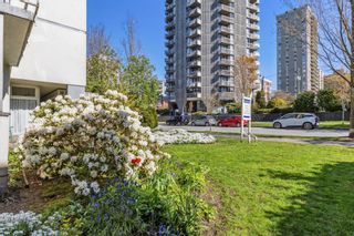 Photo 2: 403 1250 BURNABY Street in Vancouver: West End VW Condo for sale in "THE HORIZON" (Vancouver West)  : MLS®# R2876469