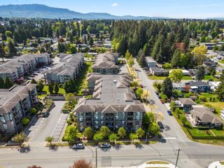 Photo 31: 206 2068 SANDALWOOD Crescent in Abbotsford: Central Abbotsford Condo for sale in "The Sterling" : MLS®# R2877425