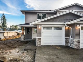 Photo 1: 1 595 Petersen Rd in CAMPBELL RIVER: CR Campbell River West Half Duplex for sale (Campbell River)  : MLS®# 775152