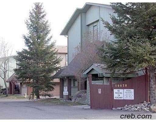 Main Photo:  in : Oakridge Townhouse for sale (Calgary)  : MLS®# C2191509
