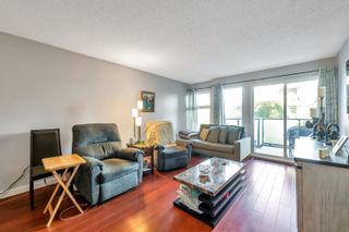 Photo 4: 118 1850 E SOUTHMERE Crescent in Surrey: Sunnyside Park Surrey Condo for sale in "Southmere Placae" (South Surrey White Rock)  : MLS®# R2828769
