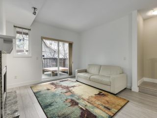 Photo 3: 104 2000 PANORAMA Drive in Port Moody: Heritage Woods PM Townhouse for sale in "Mountain's Edge" : MLS®# R2658108
