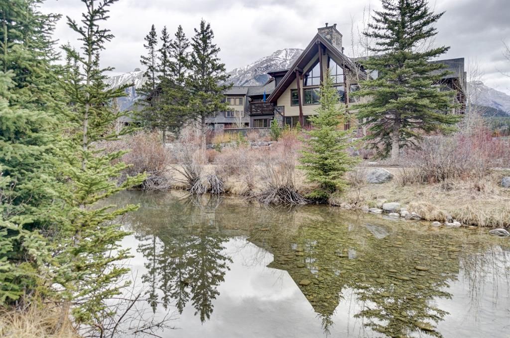 Main Photo: 211 379 Spring Creek Drive: Canmore Apartment for sale : MLS®# A1214253