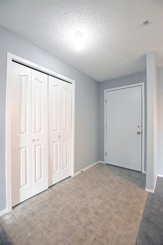 Photo 4: 2216 2000 Somervale Court SW in Calgary: Somerset Apartment for sale : MLS®# A1254395