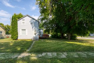 Photo 1: 82 6th Street SE in Portage la Prairie: House for sale : MLS®# 202320006