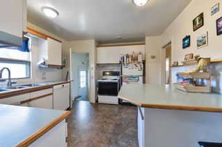 Photo 13: 2344 23 Street NW in Calgary: Banff Trail Detached for sale : MLS®# A2020825