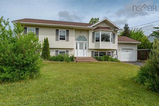 Photo 1: 44 Rivercrest Lane in Greenwood: Kings County Residential for sale (Annapolis Valley)  : MLS®# 202213422