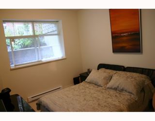 Photo 5: 89 6878 SOUTHPOINT Drive in Burnaby: South Slope Townhouse for sale in "CORTINA" (Burnaby South)  : MLS®# V669356