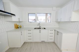 Photo 5: 808 Jefferson Avenue in Winnipeg: Single Family Detached for sale : MLS®# 202203951