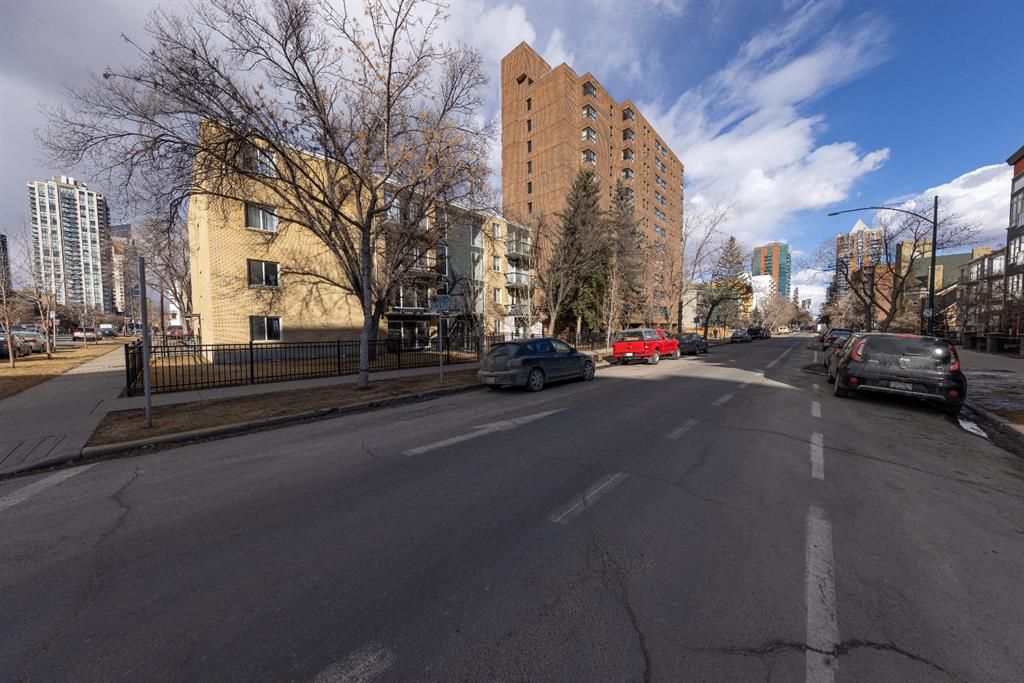Photo 27: Photos: 206 1040 15 Avenue SW in Calgary: Beltline Apartment for sale : MLS®# A1195527