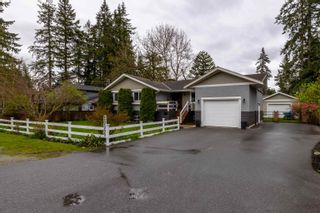 Photo 2: 20366 43 Avenue in Langley: Brookswood Langley House for sale : MLS®# R2883113