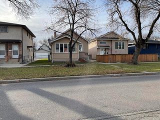 Photo 1: 426 Regent Avenue East in Winnipeg: East Transcona Residential for sale (3M)  : MLS®# 202226011