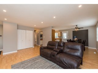 Photo 6: 3211 MCKINLEY Drive in Abbotsford: Abbotsford East House for sale : MLS®# R2498286
