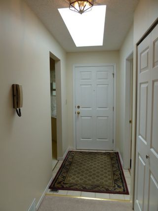 Photo 2: 10 5365 205 Street in Morning Side Estates: Home for sale : MLS®# F1110576