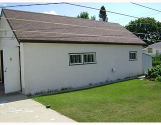 Photo 6: 326 DEVON Avenue in WINNIPEG: North Kildonan Residential for sale (North East Winnipeg)  : MLS®# 2815093