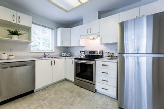 Photo 2: 300 7188 ROYAL OAK Avenue in Burnaby: Metrotown Condo for sale in "VICTORY COURT" (Burnaby South)  : MLS®# R2678297