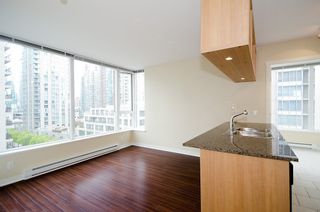 Photo 9: 903 1001 RICHARDS Street in Vancouver: Downtown VW Condo for sale in "MIRO" (Vancouver West)  : MLS®# V947357