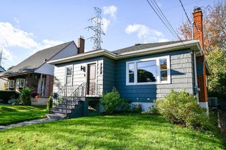 Photo 4: 7059 Abbott Drive in Halifax: 4-Halifax West Residential for sale (Halifax-Dartmouth)  : MLS®# 202322653