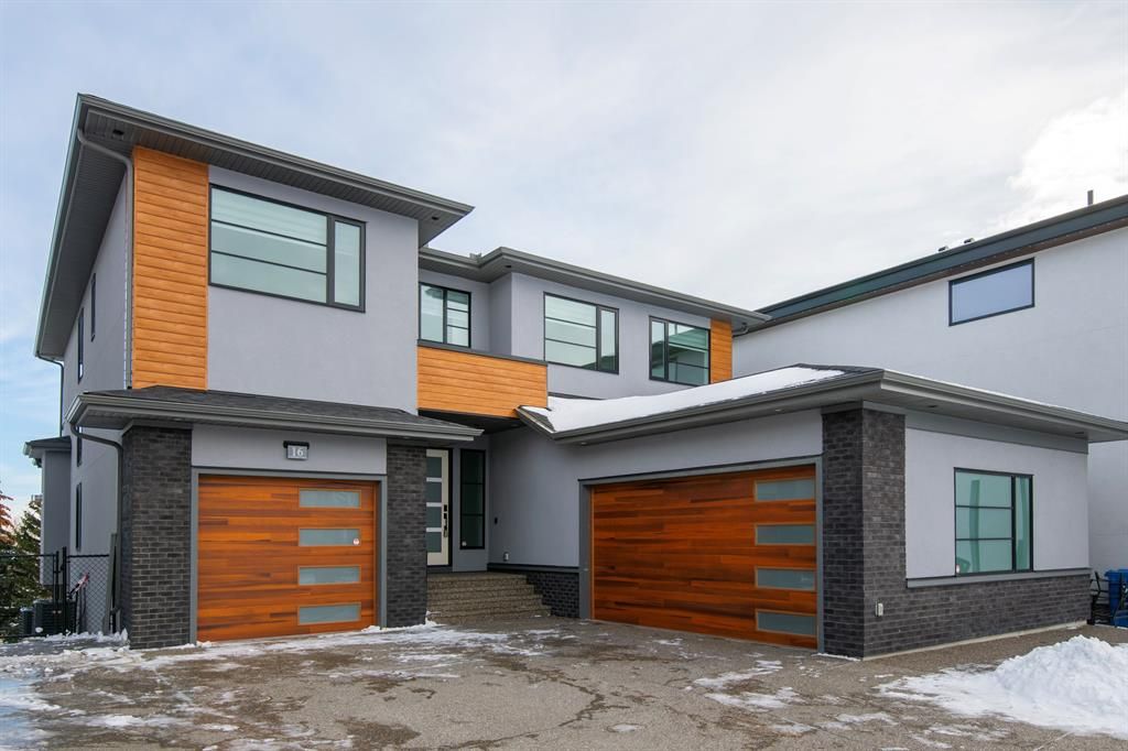 Main Photo: 16 Hamptons Court NW in Calgary: Hamptons Detached for sale : MLS®# A2010664