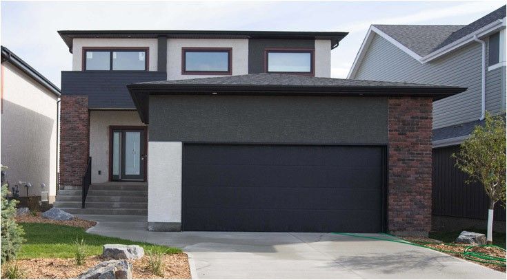 FEATURED LISTING: 48 Bow Water Drive Winnipeg