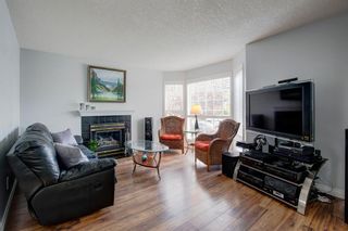 Photo 4: 100 Somerside Manor SW in Calgary: Somerset Detached for sale : MLS®# A1038444