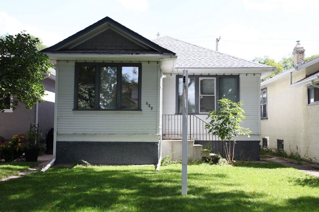 Photo 19: Photos: 629 Sherburn Street in Winnipeg: West End Single Family Detached for sale (West Winnipeg)  : MLS®# 1422461
