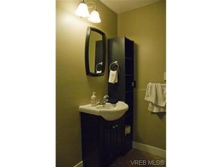 Photo 16: 970 Annie St in VICTORIA: SE Quadra Half Duplex for sale (Saanich East)  : MLS®# 606307