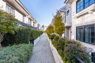 Photo 29: 22 1133 RIDGEWOOD Drive in North Vancouver: Edgemont Townhouse for sale in "Edgemont Walk" : MLS®# R2740571