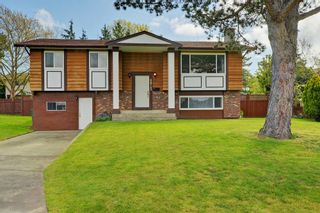 Photo 1: 4015 Osgoode Pl in Saanich East: House for sale