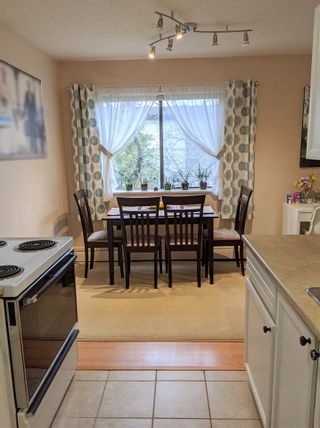 Photo 3: 204 131 W 4TH Street in North Vancouver: Lower Lonsdale Condo for sale : MLS®# R2488818