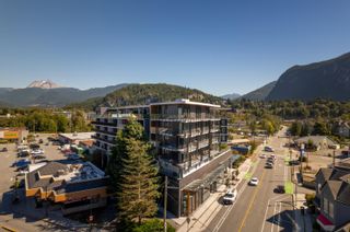Photo 17: 503 1365 PEMBERTON Avenue in Squamish: Downtown SQ Condo for sale in "Vantage" : MLS®# R2873090