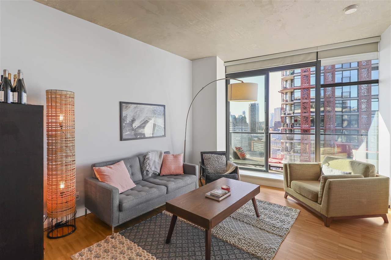 Photo 7: Photos: 2907 108 W CORDOVA Street in Vancouver: Downtown VW Condo for sale in "WOODWARDS W32" (Vancouver West)  : MLS®# R2343947