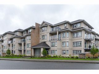 Photo 5: # 211 8142 120A ST in Surrey: Queen Mary Park Surrey Condo for sale in "STERLING COURT" : MLS®# F1318519