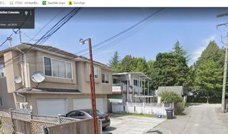 Photo 3: 5322 MAIN Street in Vancouver: Main 1/2 Duplex for sale (Vancouver East)  : MLS®# R2682951