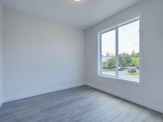 Photo 15: 2421 Chambers St in Victoria: Vi Fernwood Half Duplex for sale : MLS®# 915340