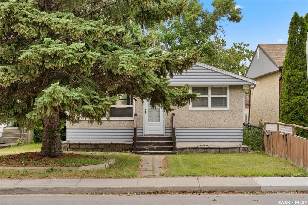 Main Photo: 1230 CAMPBELL Street in Regina: Mount Royal RG Residential for sale : MLS®# SK902301