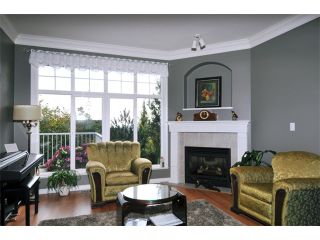 Photo 2: 23 11358 COTTONWOOD Drive in Maple Ridge: Cottonwood MR Townhouse for sale in "CARRIAGE LANE" : MLS®# V976270