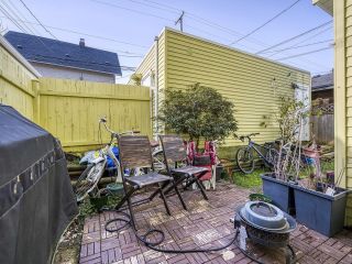 Photo 4: 3110 W 3RD Avenue in Vancouver: Kitsilano 1/2 Duplex for sale (Vancouver West)  : MLS®# R2675573