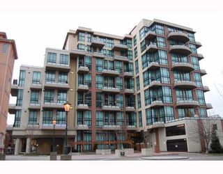 Photo 1: 109 10 RENAISSANCE Square in New Westminster: Quay Condo for sale in "MURANO" : MLS®# V800690