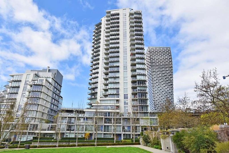 FEATURED LISTING: 1005 - 638 BEACH Crescent Vancouver