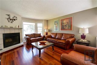 Photo 2: 107 Brentlawn Boulevard in Winnipeg: Richmond West Residential for sale (1S)  : MLS®# 1823314